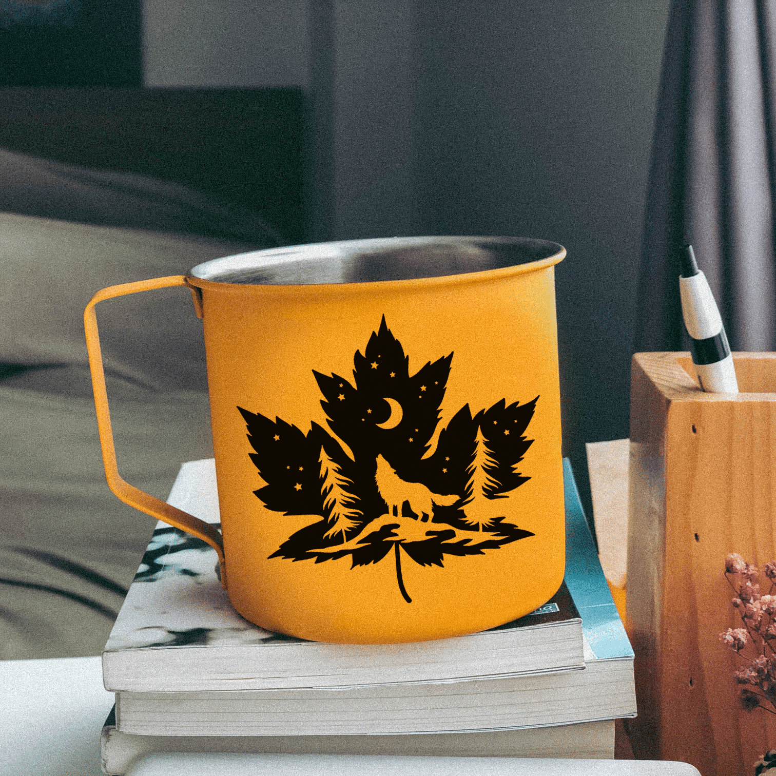 Yellow Wolf Leaf Autumn Camping Campfire Travel Mugs 2021